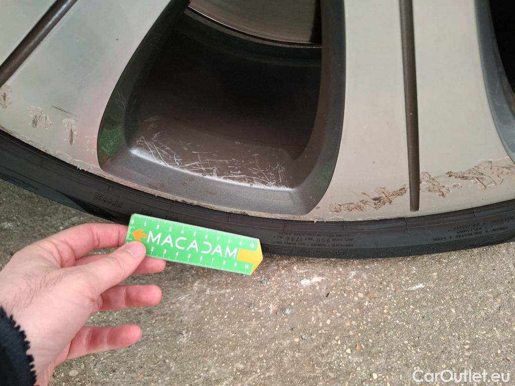  Mercedes  GLB MERCEDES-BENZ  / 2019 / 5P / SUV  200 d Business Line #42