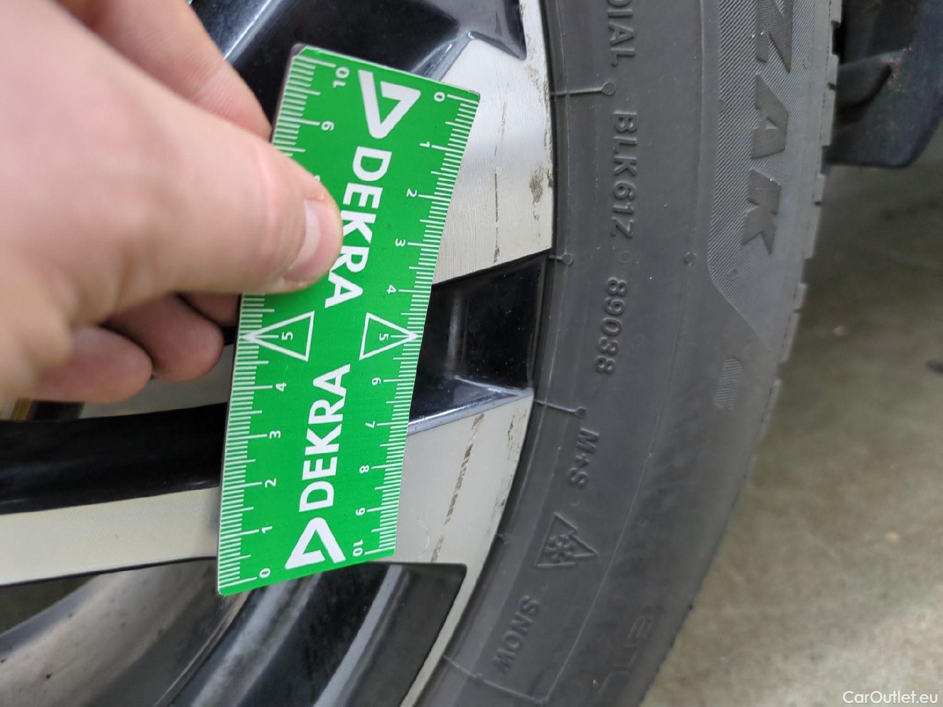  Peugeot  2008  Allure Business 1.5 HDi 130CV BVA8 E6d #32