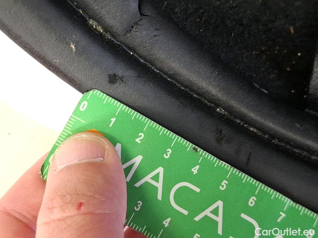  Mercedes  GLA MERCEDES-BENZ  / 2020 / 5P / SUV 2.0  200 D AMG LINE DCT #22