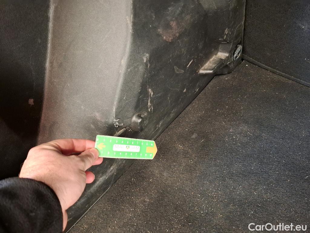  Peugeot  2008  Active Business 1.5 HDi 110CV BVM6 E6d #47