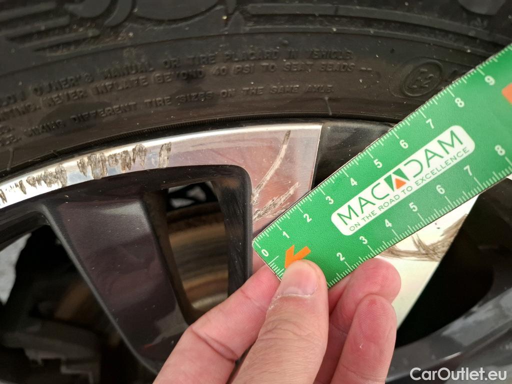  Peugeot  3008  Allure 1.5 HDi 130CV BVA8 E6d #18