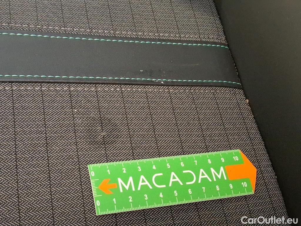  Peugeot  2008  Allure 1.5 HDi 130CV BVA8 E6d #16