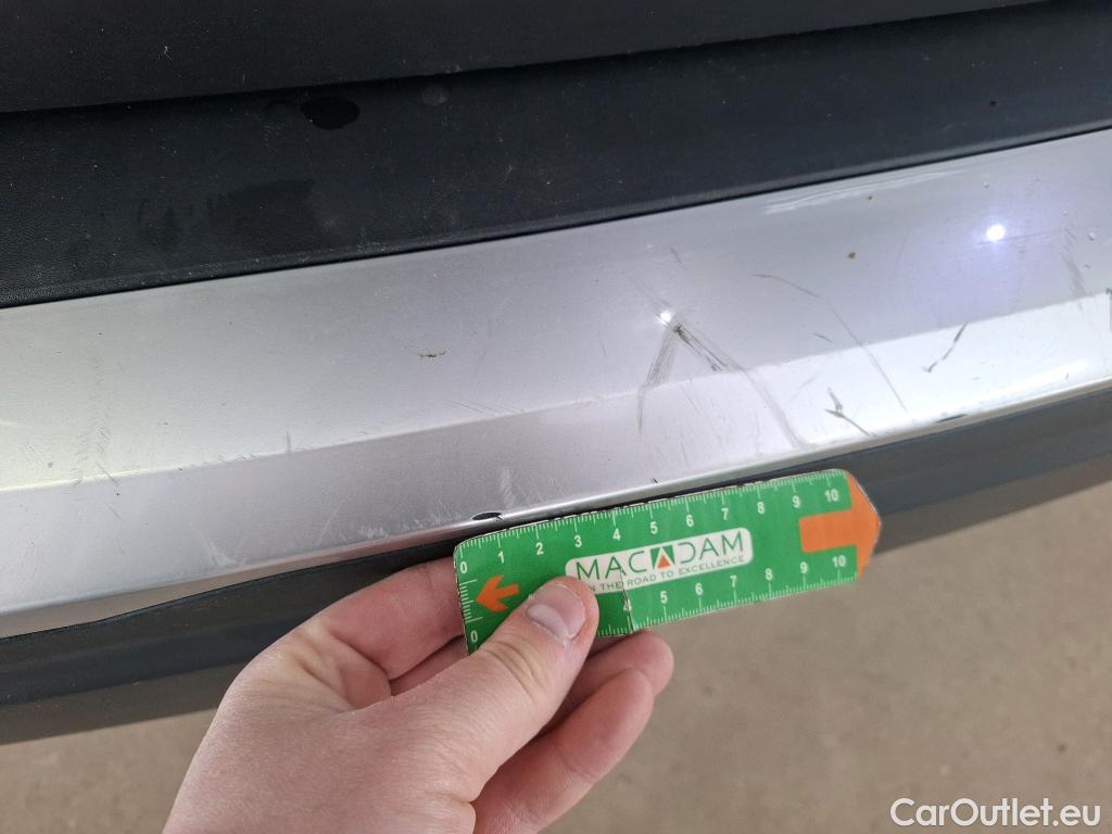  Peugeot  2008  Allure Business 1.5 HDi 130CV BVA8 E6d #38