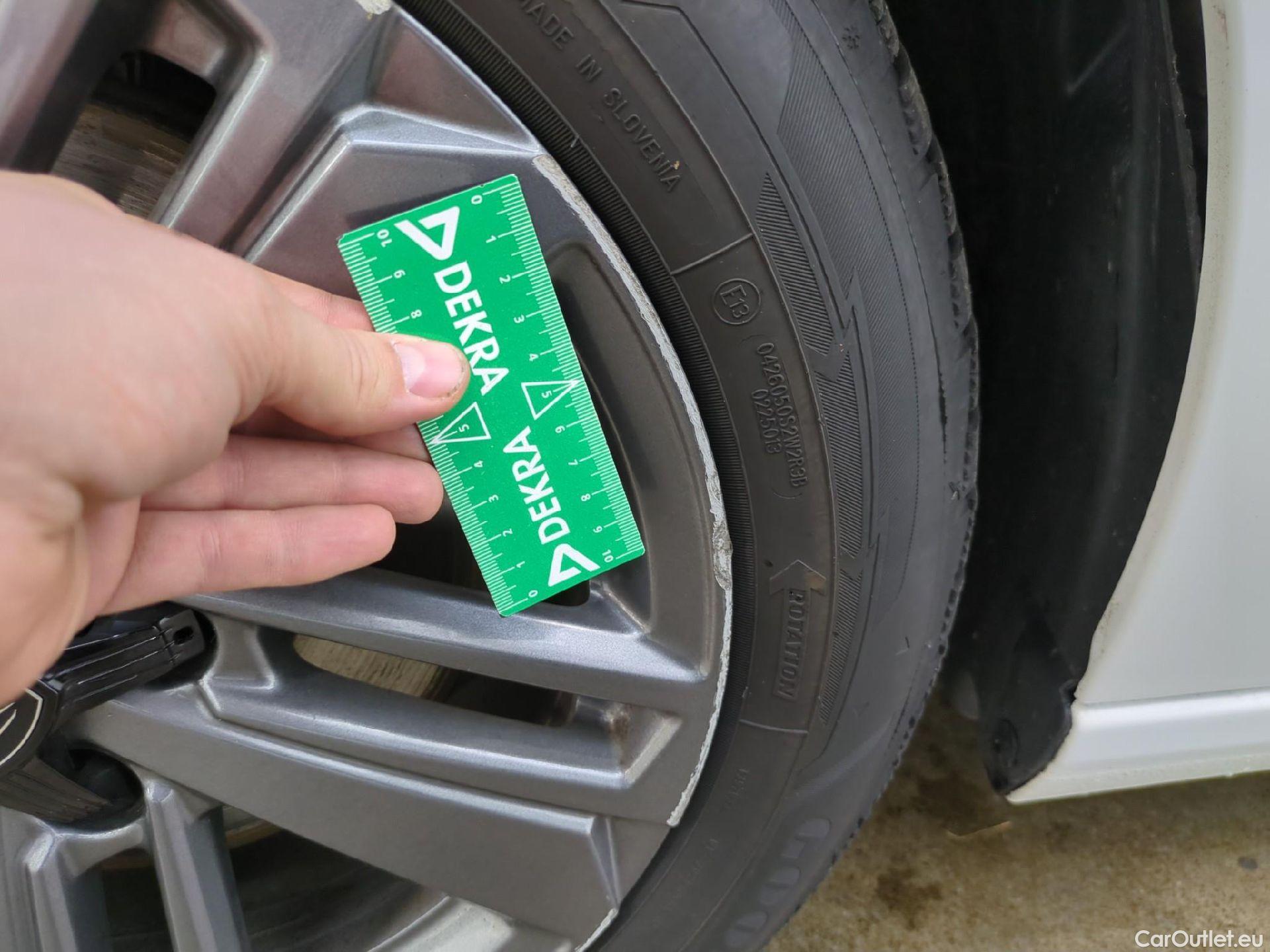  Peugeot  308  SW Active Pack 1.5 HDi 130CV BVM6 E6d #19