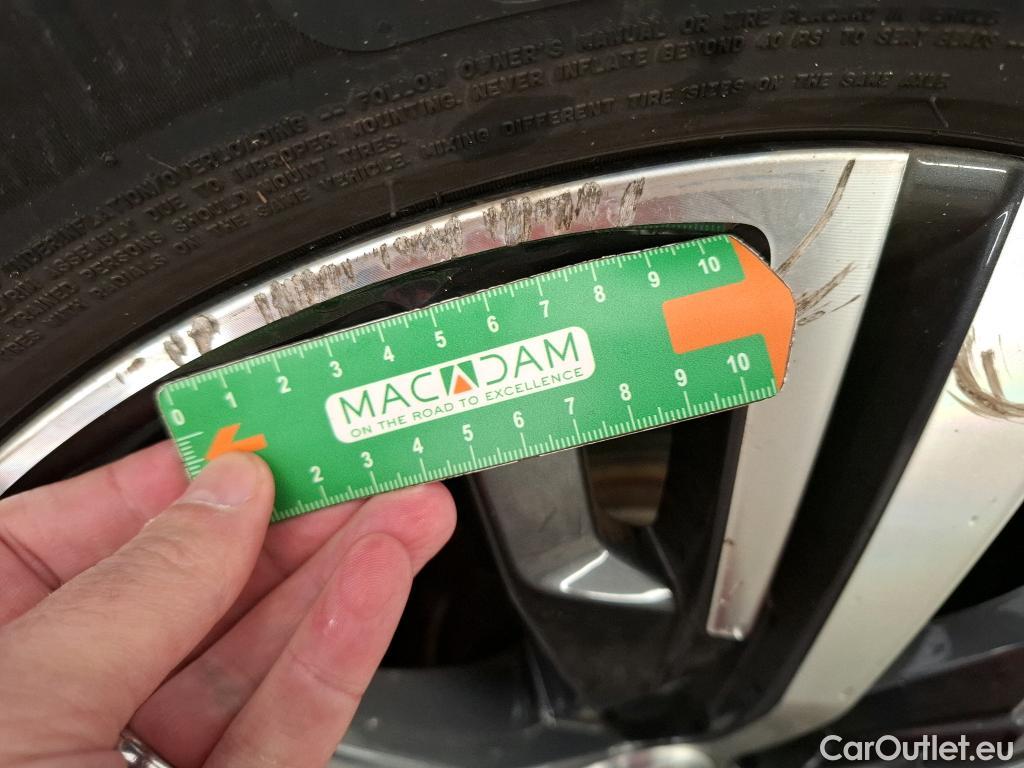  Peugeot  3008  Allure 1.5 HDi 130CV BVA8 E6d #17