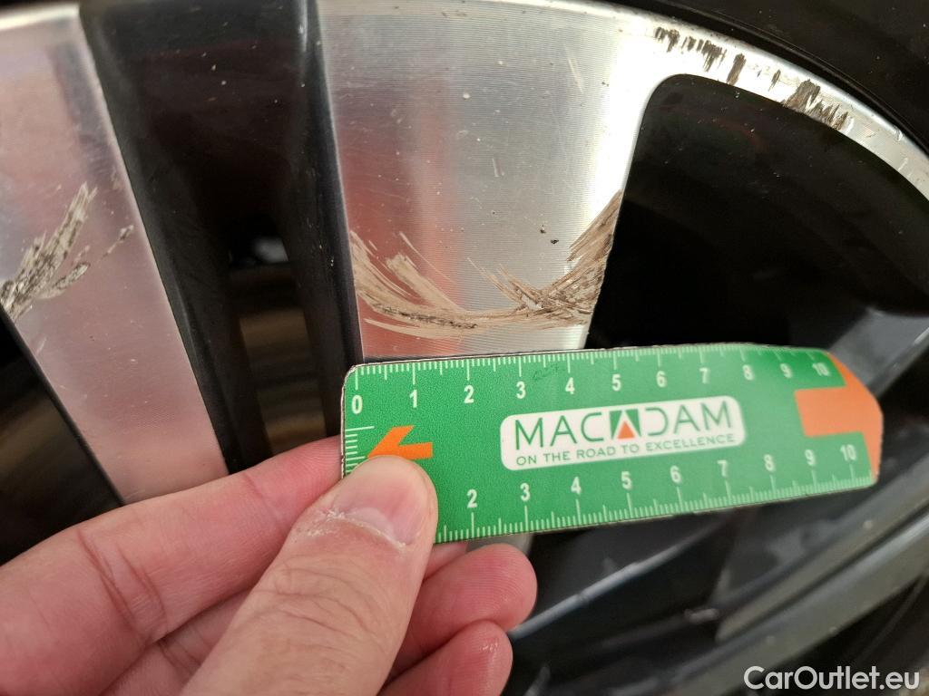  Peugeot  3008  Allure 1.5 HDi 130CV BVA8 E6d #19