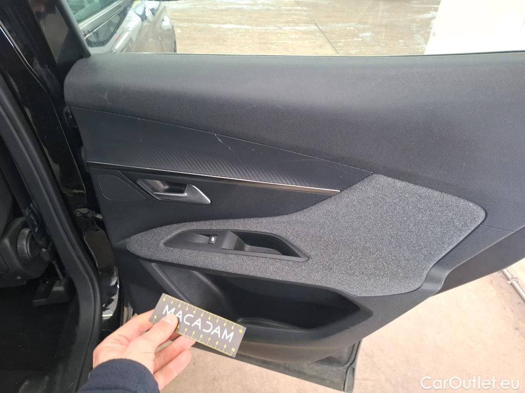  Peugeot  3008  Active Business 1.5 HDi 130CV BVA8 E6d #1