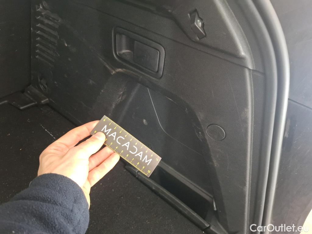  Peugeot  3008  Active Business 1.5 HDi 130CV BVA8 E6d #37