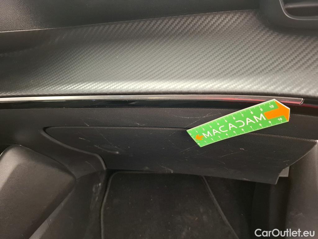  Peugeot  2008  Allure 1.5 HDi 130CV BVA8 E6d #10