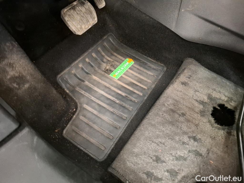  Peugeot  2008  Allure 1.5 HDi 130CV BVA8 E6d #7