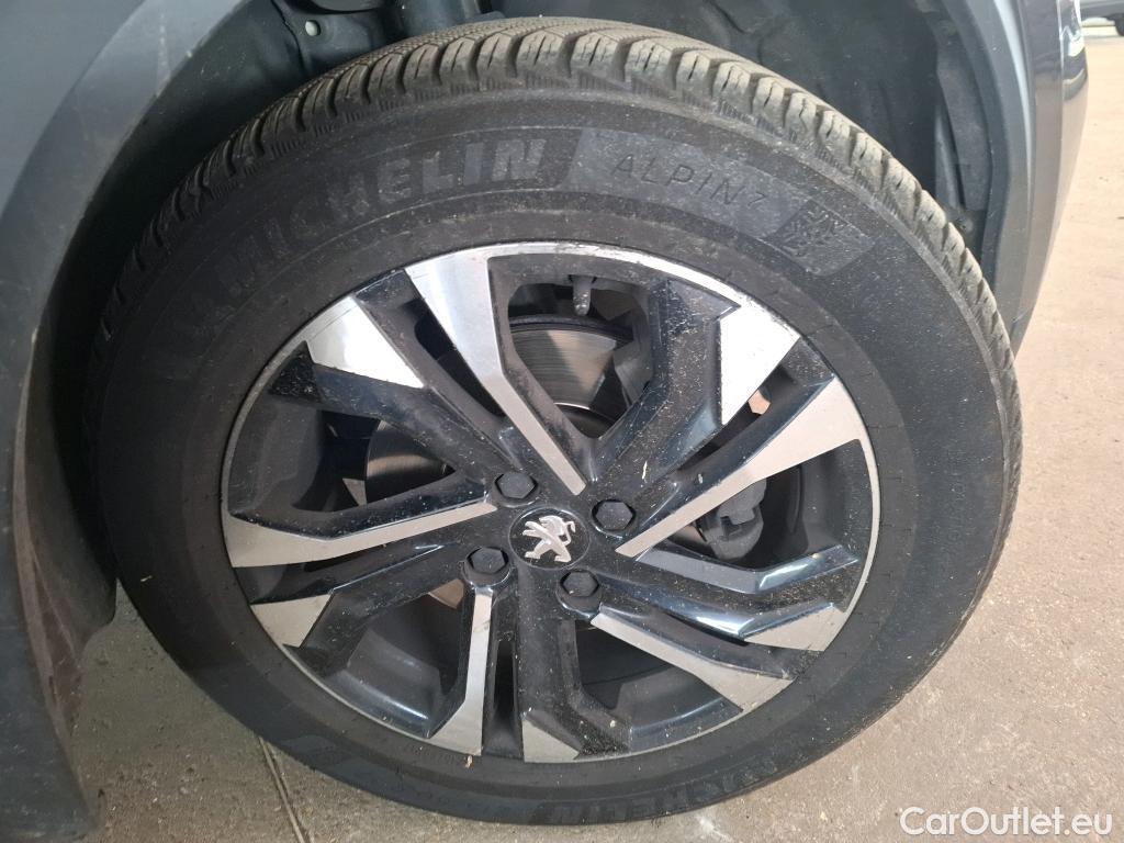  Peugeot  2008  Allure Business 1.5 HDi 130CV BVA8 E6d #21