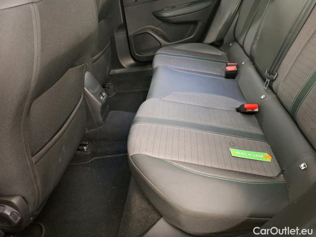  Peugeot  2008  Allure 1.5 HDi 130CV BVA8 E6d #15