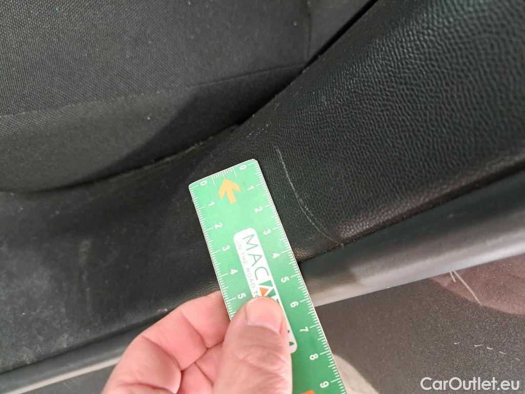  Peugeot  2008  Active Business 1.5 HDi 100CV BVM6 E6d #23