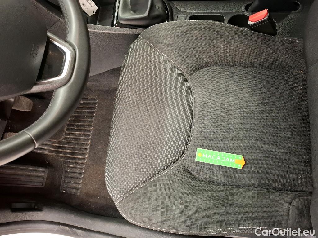  Renault  Clio  IV Business 0.9 TCe 90CV BVM5 E6 #28