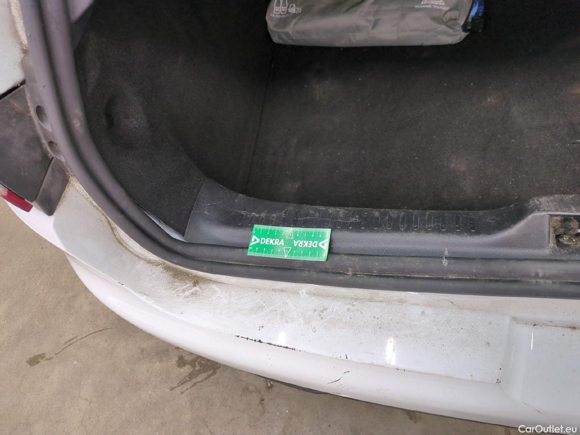  Renault  Clio  IV Business 1.5 dCi 90CV BVM5 E6 #10