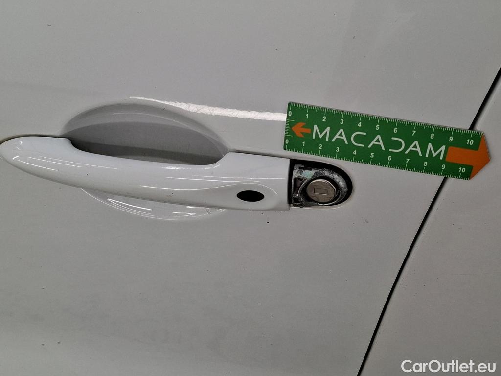  Renault  Clio  IV Business 0.9 TCe 90CV BVM5 E6 #23