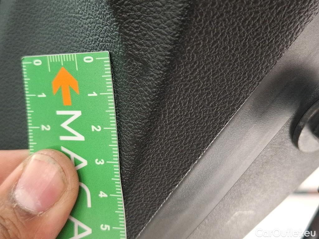  Renault  Megane  IV Berline 5 ptes. Business 1.5 dCi 115CV BVA7 E6dT #24