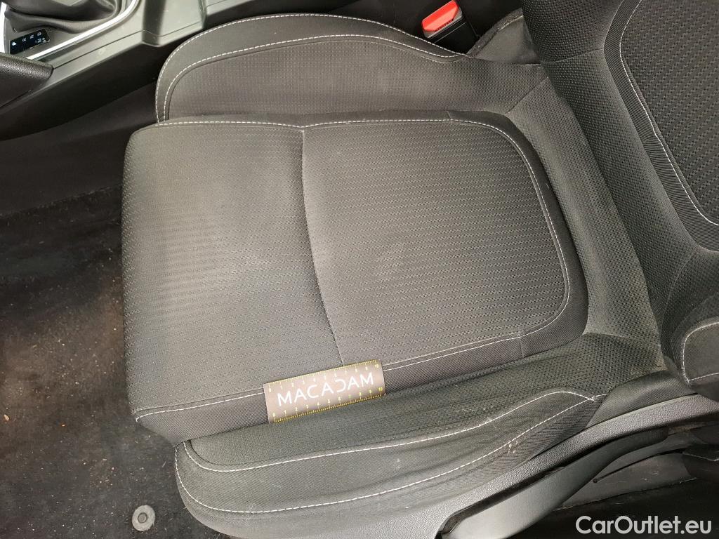  Renault  Megane  IV Berline 5pt. Business 1.5 dCi 115CV BVA7 E6d #15