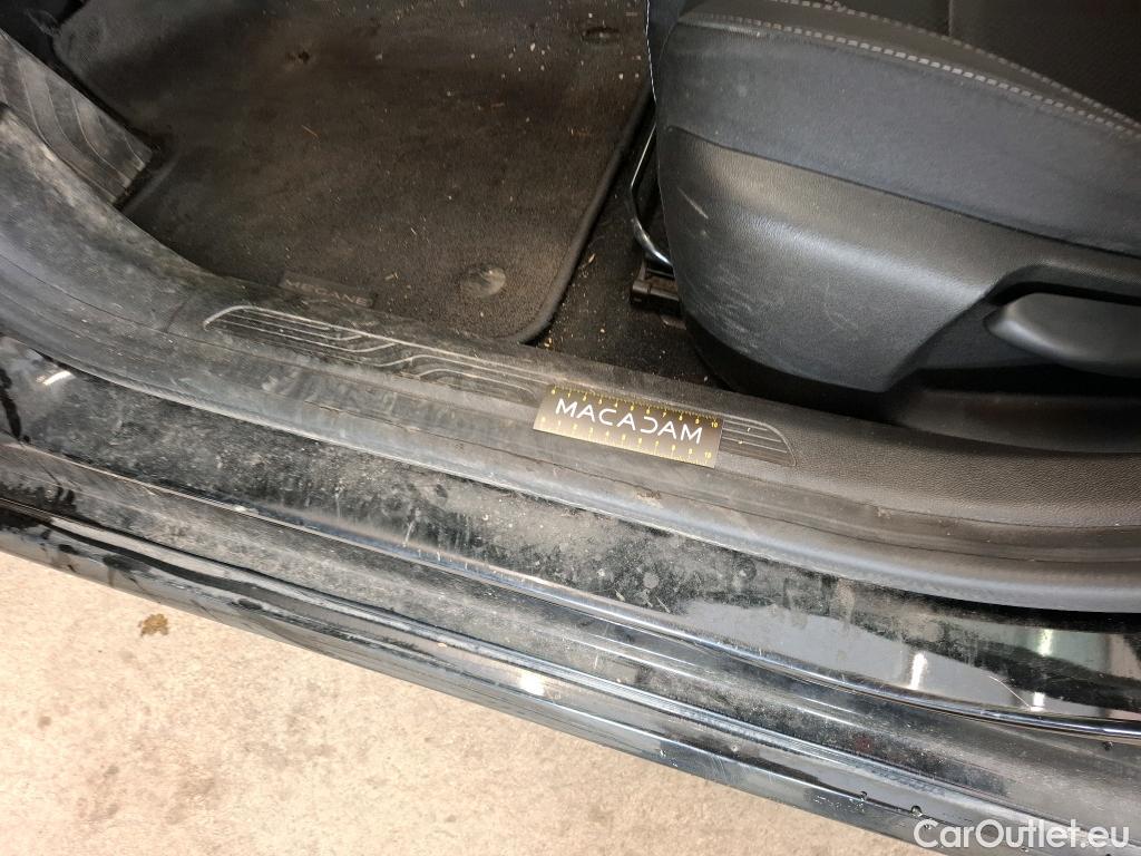  Renault  Megane  IV Berline 5pt. Business 1.5 dCi 115CV BVM6 E6d #31