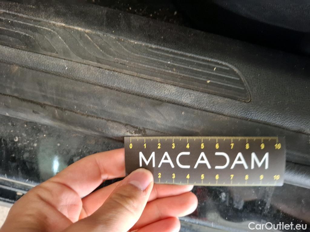  Renault  Megane  IV Berline 5pt. Business 1.5 dCi 115CV BVM6 E6d #32