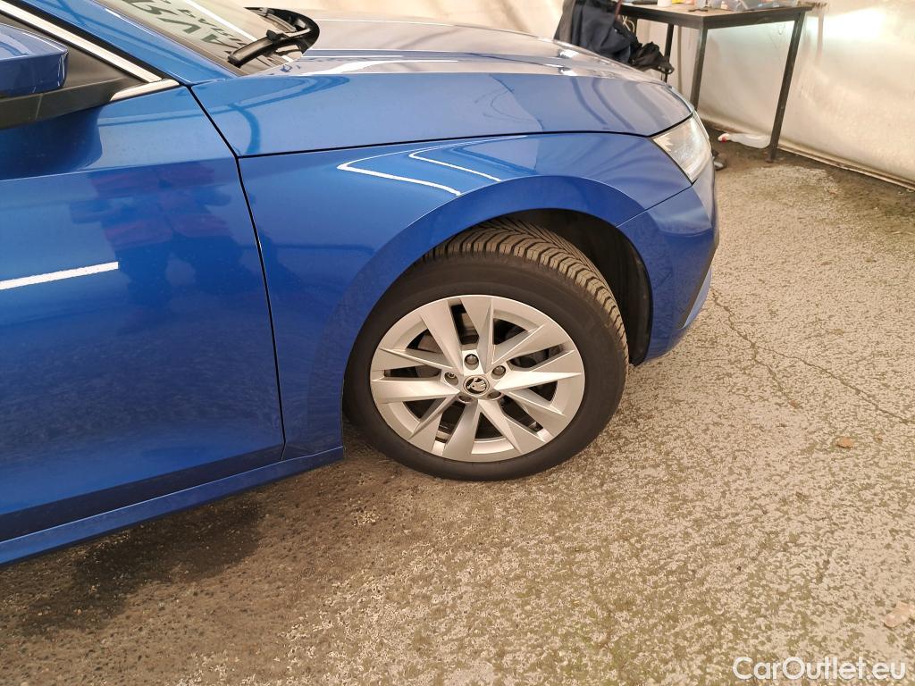  Skoda  Octavia  Berline Style 2.0 TDI 150CV BVA7 E6d #7