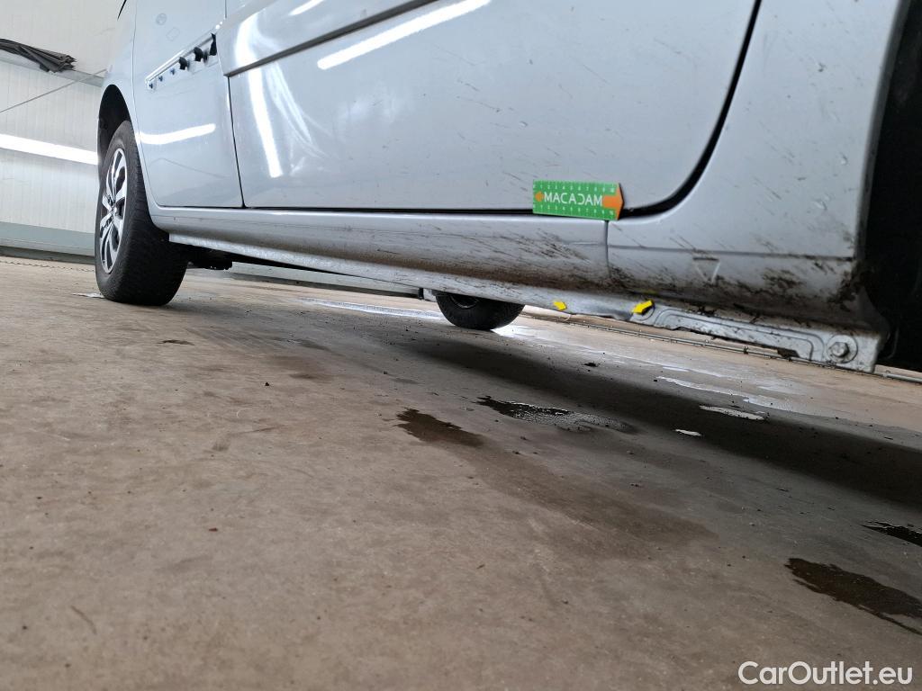  Renault  Kangoo RENAULT  / 2013 / 5P / monospace Intens - Blue dCi 95 #28