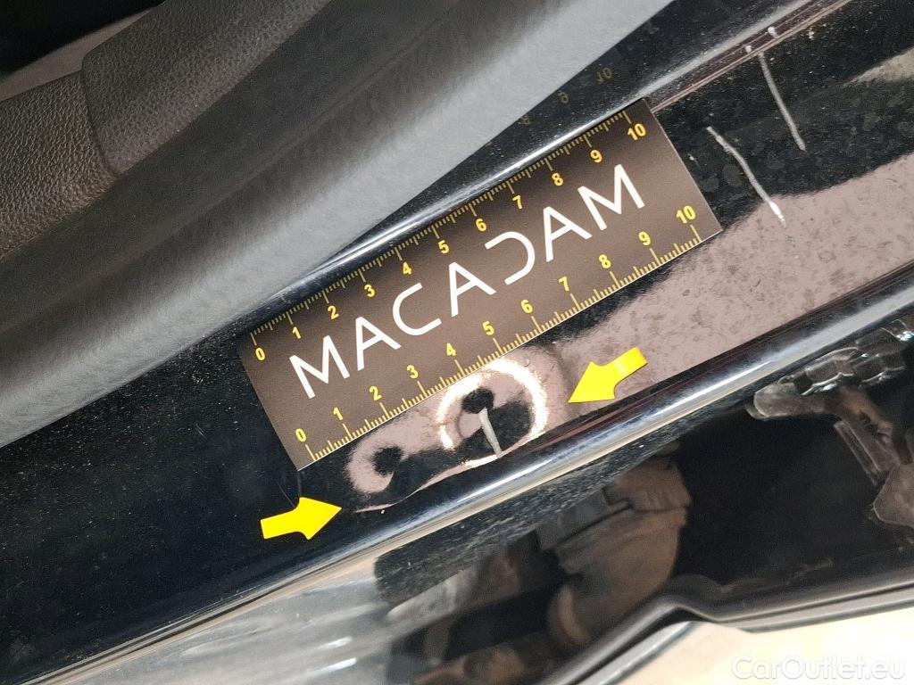  Renault  Megane  IV Berline 5pt. Business 1.5 dCi 115CV BVM6 E6d #30