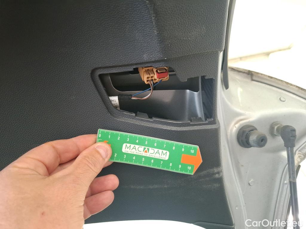  Volkswagen  Golf  VOLKSWAGEN / 2020 / 5P / Berline 1.5 eTSI OPF 130 DSG7 Life Busi #76