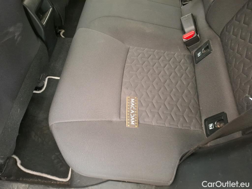  Toyota  Corolla TOYOTA  / 2018 / 5P / Berline Hybride 122h Dynamic Business Beyond Zer #19