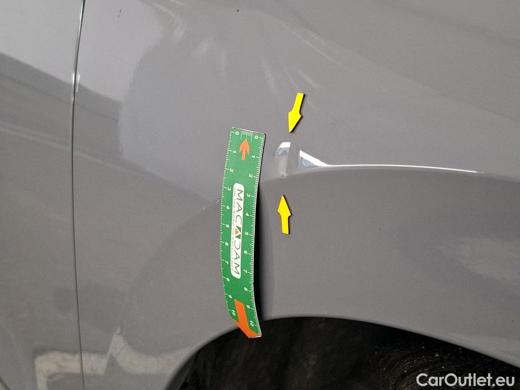  Volkswagen  Golf  VOLKSWAGEN / 2020 / 5P / Berline 1.0 eTSI OPF 110 DSG7 Life Business 1st #28