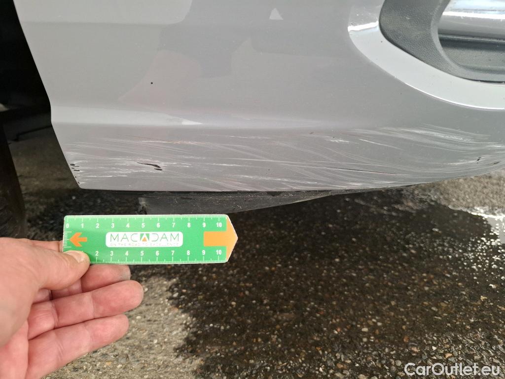  Volkswagen  Golf  VOLKSWAGEN / 2020 / 5P / Berline 1.0 eTSI OPF 110 DSG7 Life Business 1st #21