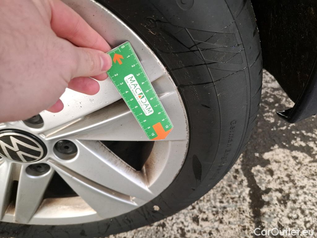  Volkswagen  Golf  VOLKSWAGEN / 2020 / 5P / Berline 2.0 TDI SCR 115 DSG LIFE BUSINESS #3