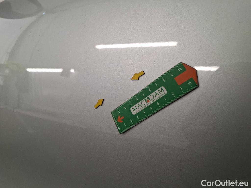  Volkswagen  Golf  VOLKSWAGEN / 2020 / 5P / Berline 1.5 eTSI OPF 130 DSG7 Life Busi #33