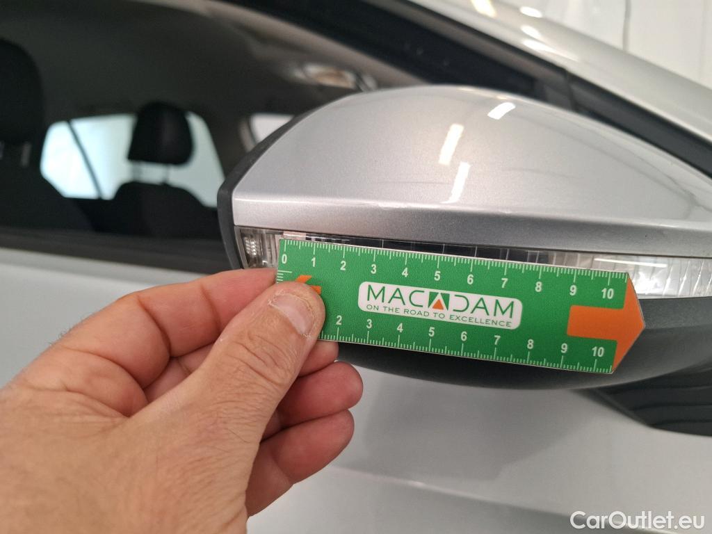  Volkswagen  Golf  VOLKSWAGEN / 2020 / 5P / Berline 1.5 eTSI OPF 130 DSG7 Life Busi #93