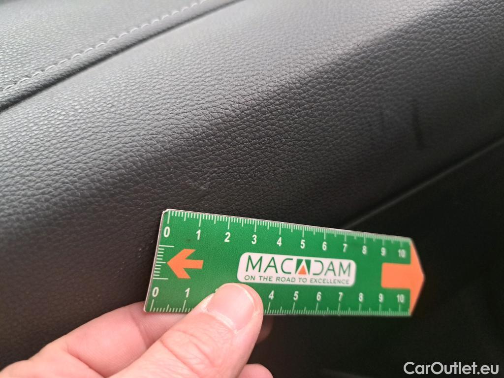  Toyota  Corolla TOYOTA  Touring Sports / 2018 / 5P / Break Hybride 122h Dynamic Business Beyond Zer #3