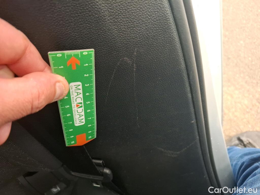  Volkswagen  Golf  VOLKSWAGEN / 2020 / 5P / Berline 1.5 eTSI OPF 130 DSG7 Life Busi #61