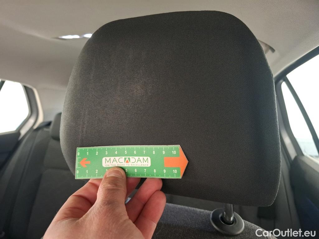  Volkswagen  Golf  VOLKSWAGEN / 2020 / 5P / Berline 1.5 eTSI OPF 130 DSG7 Life Busi #74