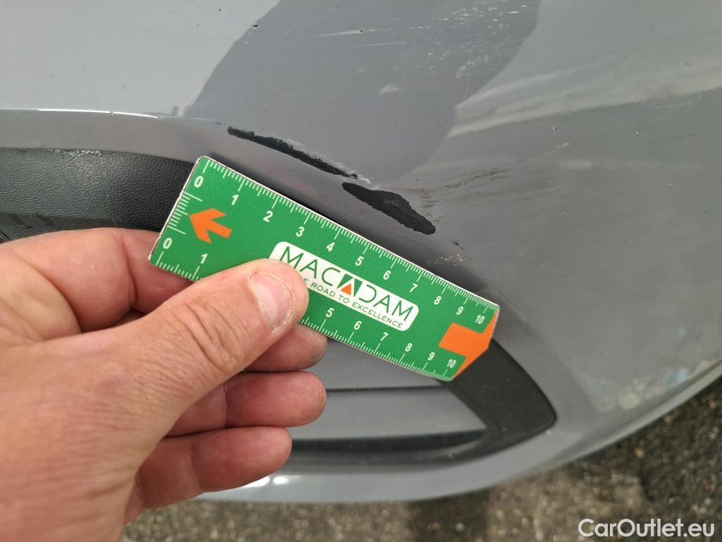  Volkswagen  Golf  VOLKSWAGEN / 2020 / 5P / Berline 1.0 eTSI OPF 110 DSG7 Life Business 1st #23