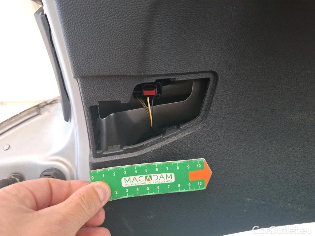  Volkswagen  Golf  VOLKSWAGEN / 2020 / 5P / Berline 1.5 eTSI OPF 130 DSG7 Life Busi #78