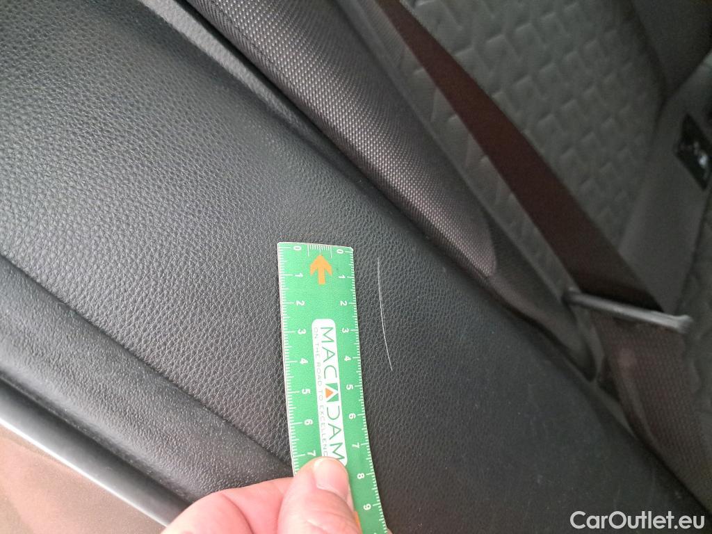  Toyota  Corolla TOYOTA  Touring Sports / 2018 / 5P / Break Hybride 122h Dynamic Business Beyond Zer #35