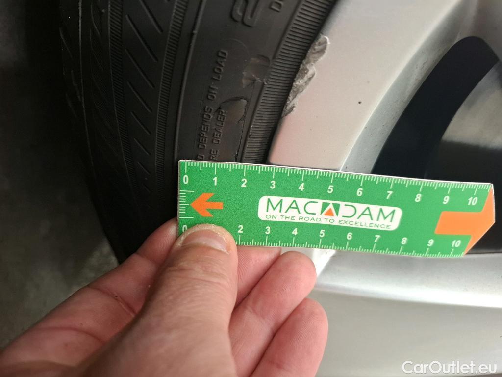  Volkswagen  Golf  VOLKSWAGEN / 2020 / 5P / Berline 1.5 eTSI OPF 130 DSG7 Life Busi #41