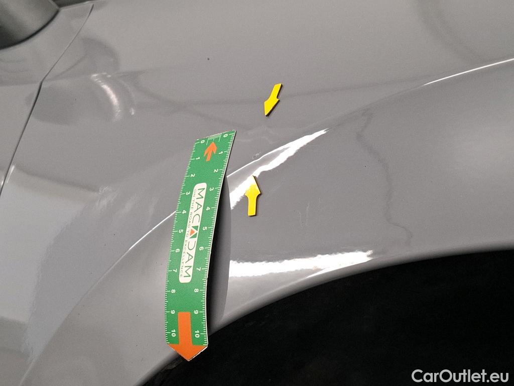  Volkswagen  Golf  VOLKSWAGEN / 2020 / 5P / Berline 1.0 eTSI OPF 110 DSG7 Life Business 1st #29