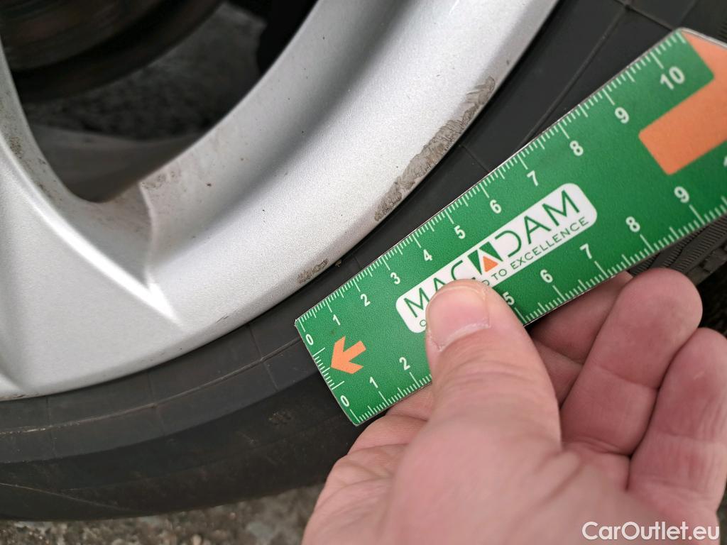  Toyota  Corolla TOYOTA  Touring Sports / 2018 / 5P / Break Hybride 122h Dynamic Business Beyond Zer #31