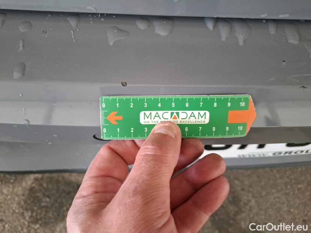  Volkswagen  Golf  VOLKSWAGEN / 2020 / 5P / Berline 1.0 eTSI OPF 110 DSG7 Life Business 1st #40