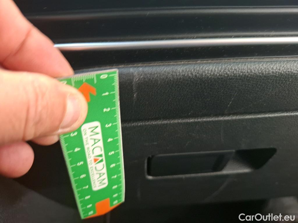  Volkswagen  Golf  VOLKSWAGEN / 2020 / 5P / Berline 1.5 eTSI OPF 130 DSG7 Life Busi #53