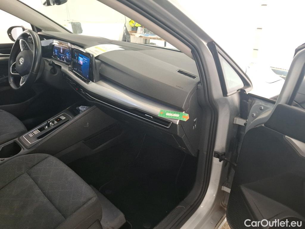  Volkswagen  Golf  VOLKSWAGEN / 2020 / 5P / Berline 1.5 eTSI OPF 130 DSG7 Life Busi #36