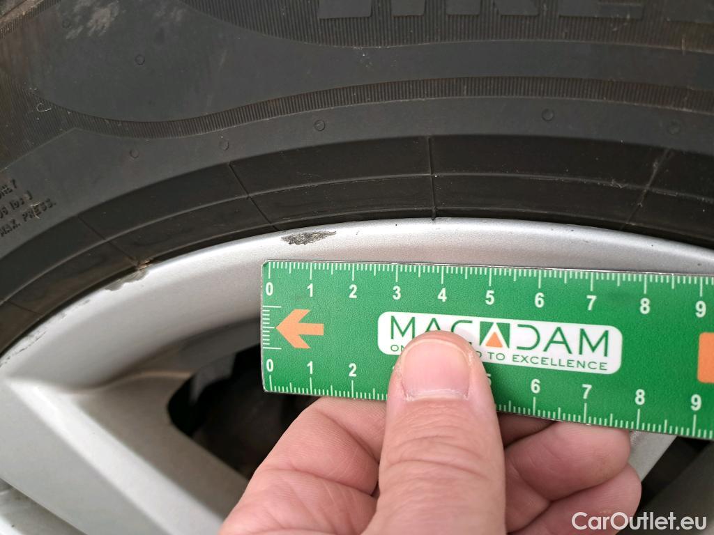  Toyota  Corolla TOYOTA  Touring Sports / 2018 / 5P / Break Hybride 122h Dynamic Business Beyond Zer #32