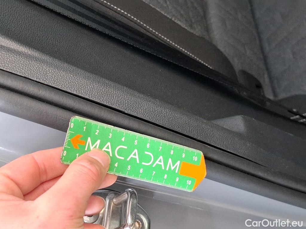  Volkswagen  Passat  Break Life Plus 2.0 TDI 120CV BVA7 E6d #19