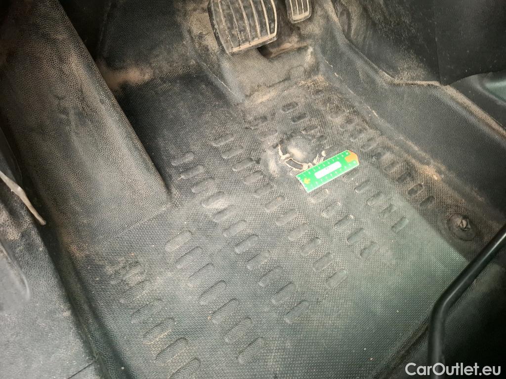  Citroen  Berlingo  Fourgon Club XL 950 1.5 BlueHDi 130CV BVA8 E6dT #25