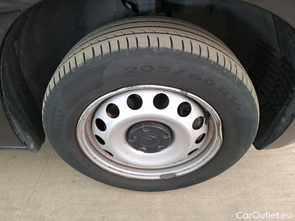  Citroen  Berlingo  Fourgon Club M 1000 1.5 BlueHDi 130CV BVA8 E6dT #56